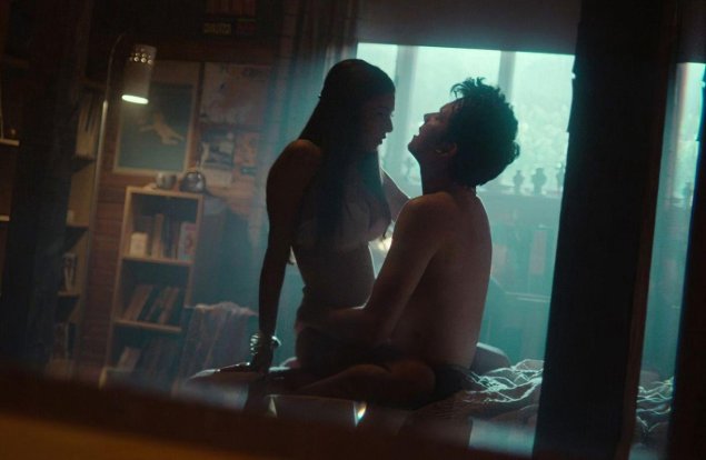 Антье трауэ топлесс