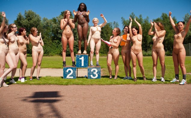 Соревнования голых женщин