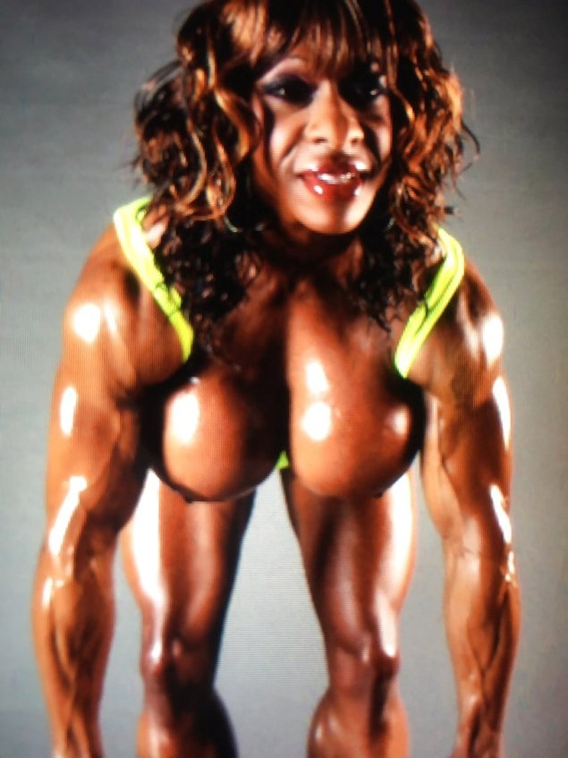 Иветт Бова культуристка