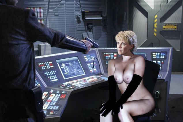 Сесиль Брешиа Звёздный десант голая