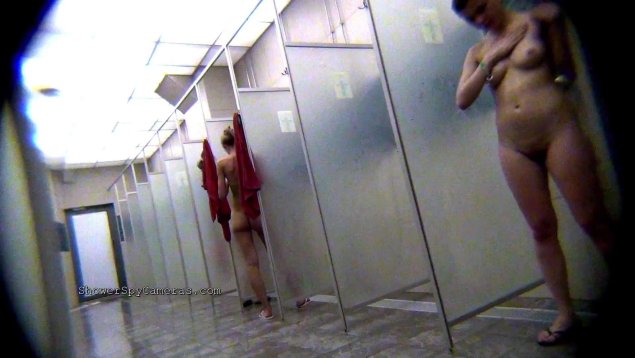 Женская душевая подглядывание