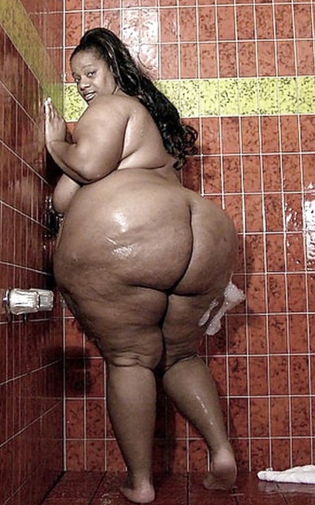 Голая большая задница Cajun