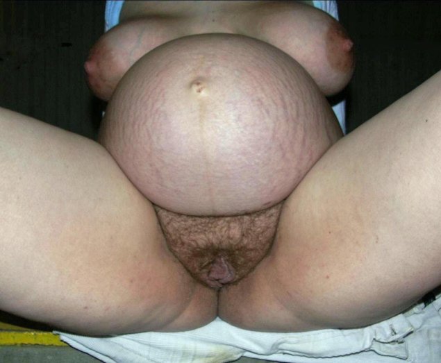 Толстая волосатая беременная