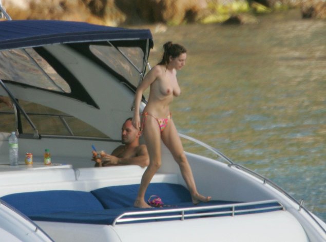 Келли брук папарацци пляж