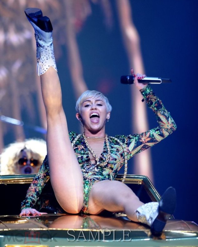 Miley Cyrus певица