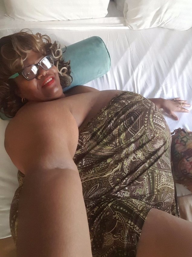 Энни хокинс тернер топлес