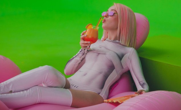 Клава Кока в Нижнем белье Максим