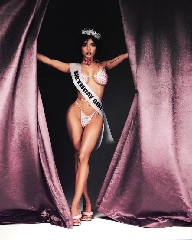 Откровенная фотосессия