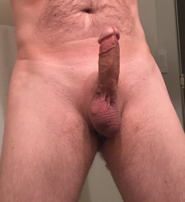 Красивые голые бритые члены