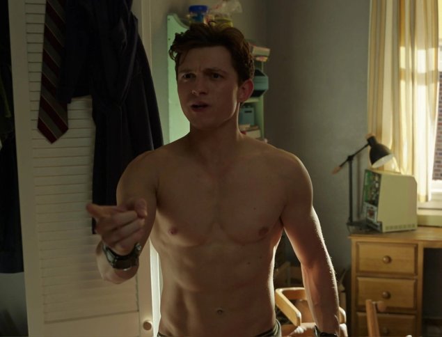 Том холланд торс