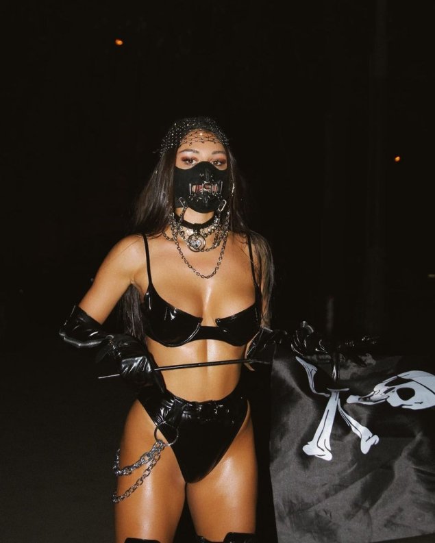 Откровенные наряды