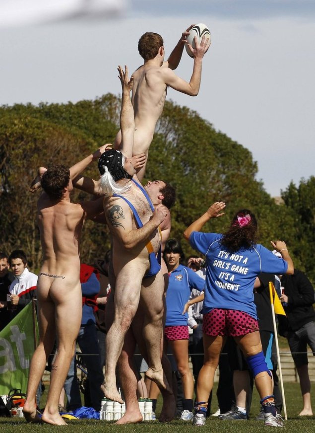 Спортивные состязания ню