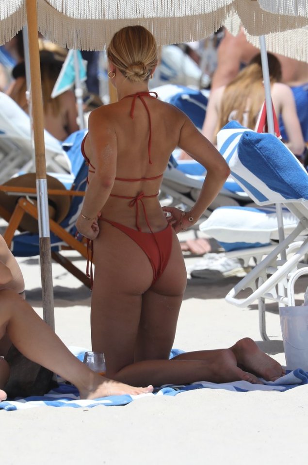 Кимберли Гарнер бикини