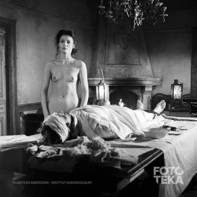 Малгожата Немирская ню