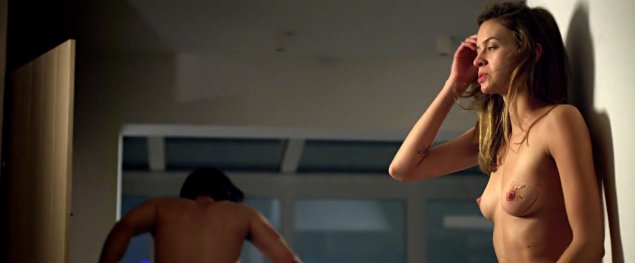 Малгожата Миколайчак ню