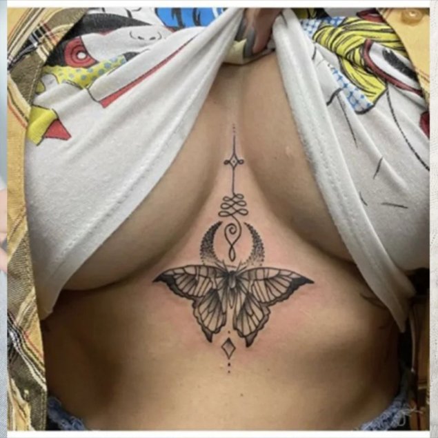 Грудь татуировки