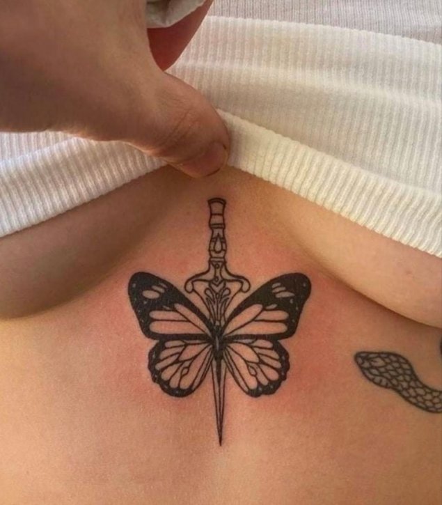 Женская татуировка