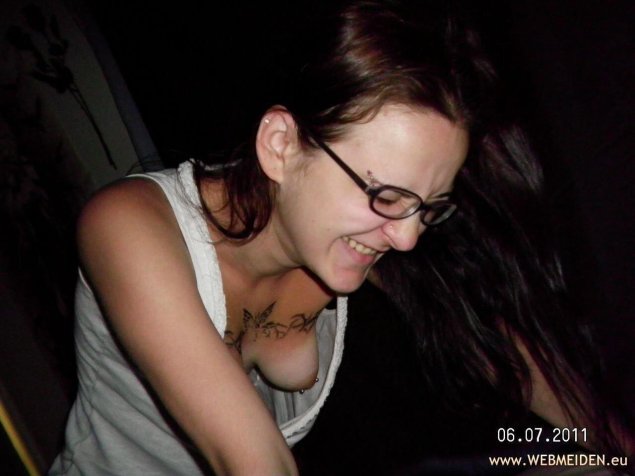 Засветила соски