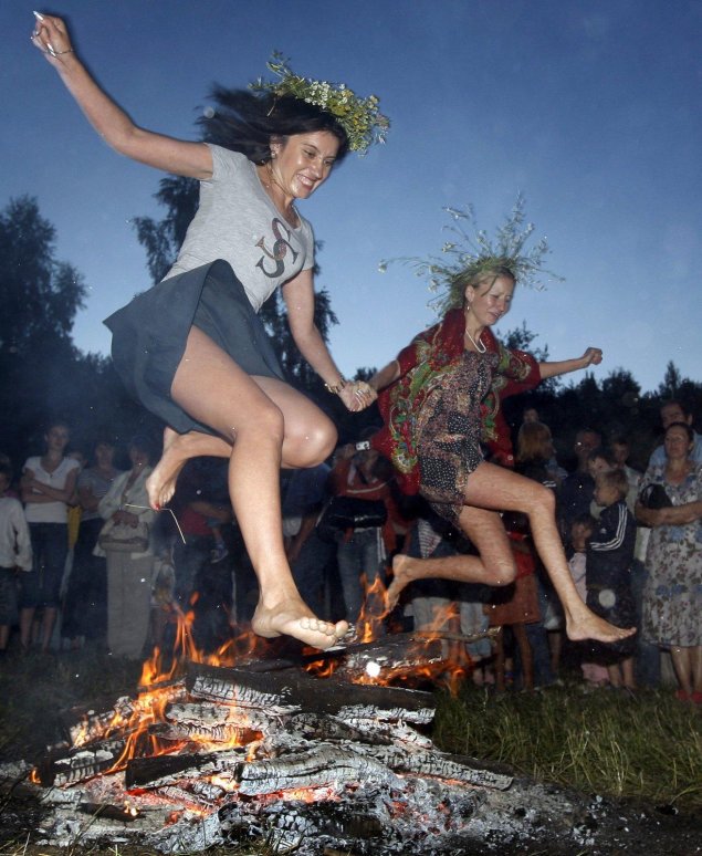 Ивана купала прыганье через костёр
