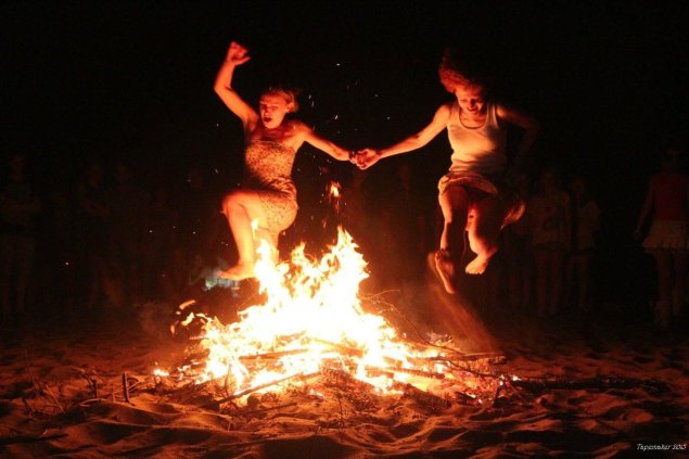 Иван купала прыжки через костер
