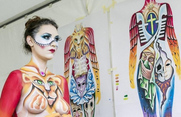 Бодиарт на выставке