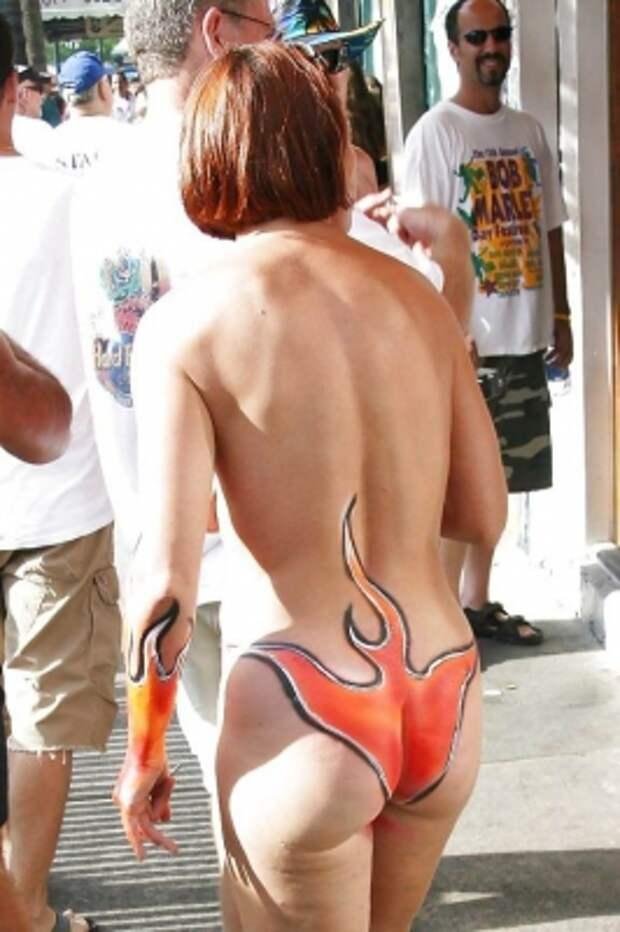 Нудисты бодиарт