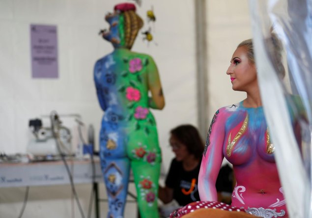 Бодиарт фестиваль голышом