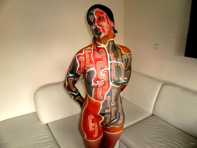 Бодиарт женский на теле