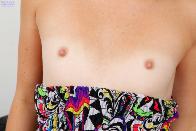 Плоские сиськи