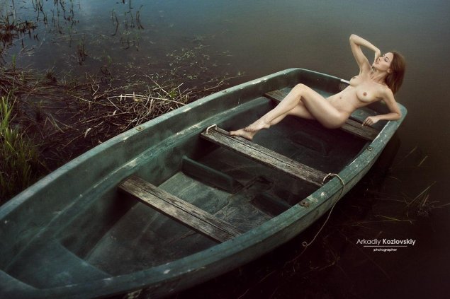 Красивая лодка