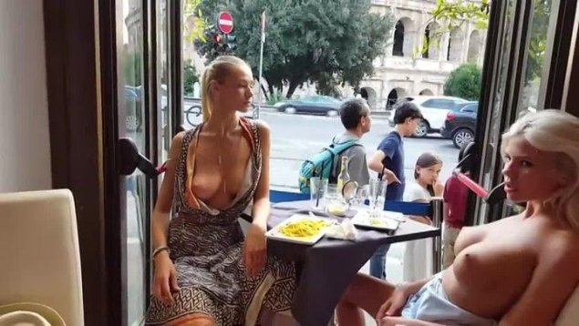 Привлекательные милфы