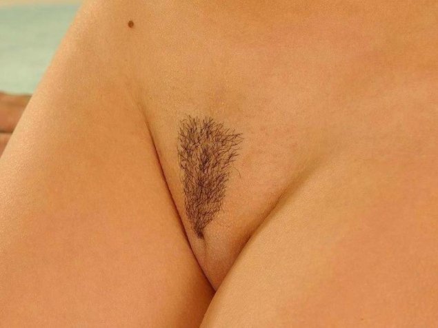 Женская интимная стрижка