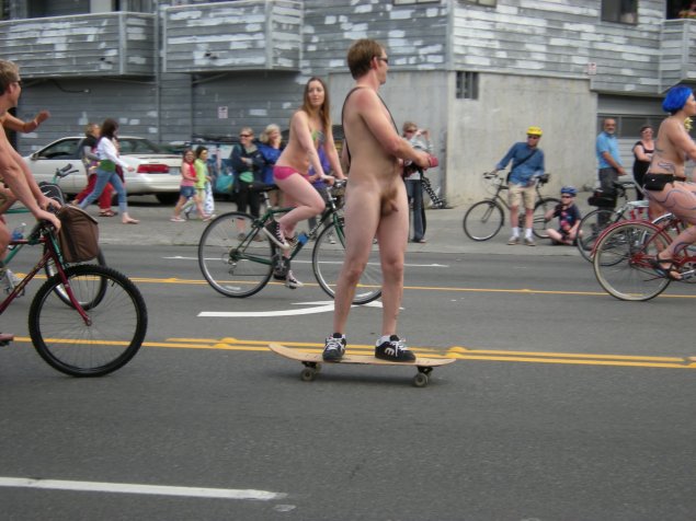 Fremont solstice cyclists
