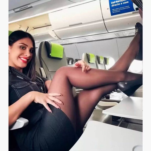 Стюардесса уитни йонг