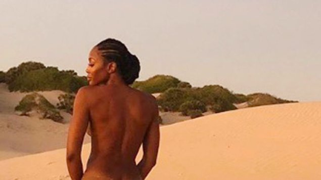 Совсем голая наоми скотт